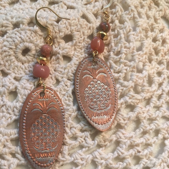 Jewelry - Hawai’i souvenir earrings
